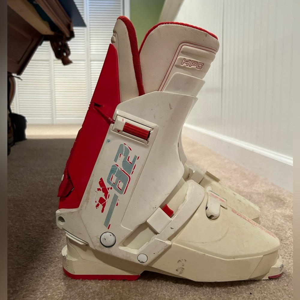 Salomon Ski Boots Men’s size 13.5-14